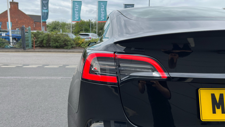 Tesla Model 3 Performance AWD 4dr [Performance Upgrade] Auto Electric Saloon